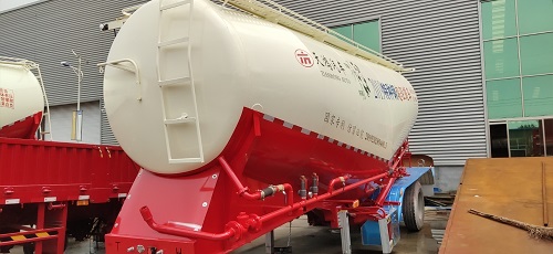 粉状物料输送车