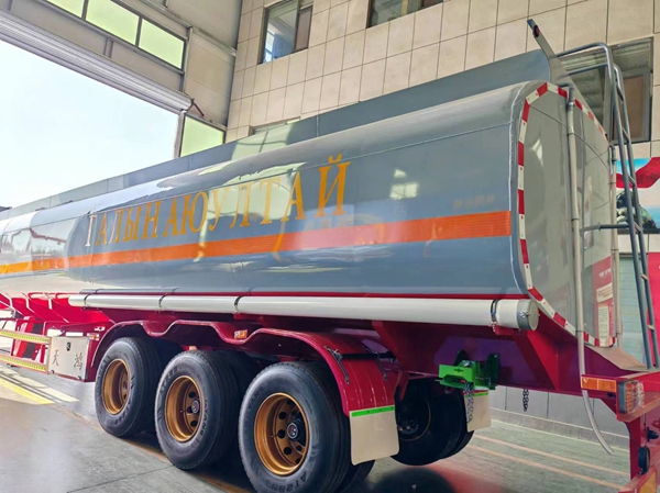 油罐车