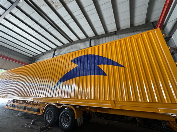13米集装箱半挂车
